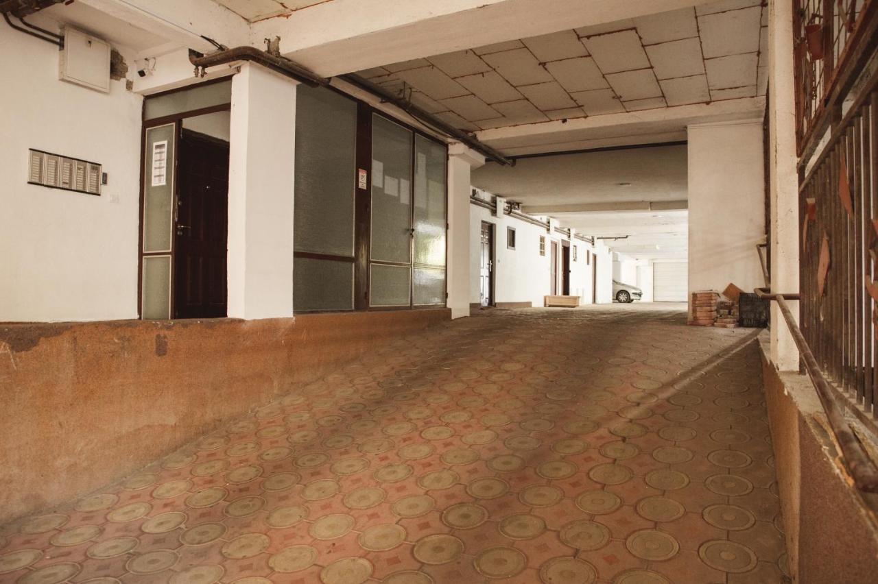 Studio5, Sa Parkingom, Centar Obrenovca Ομπρένοβατς Εξωτερικό φωτογραφία
