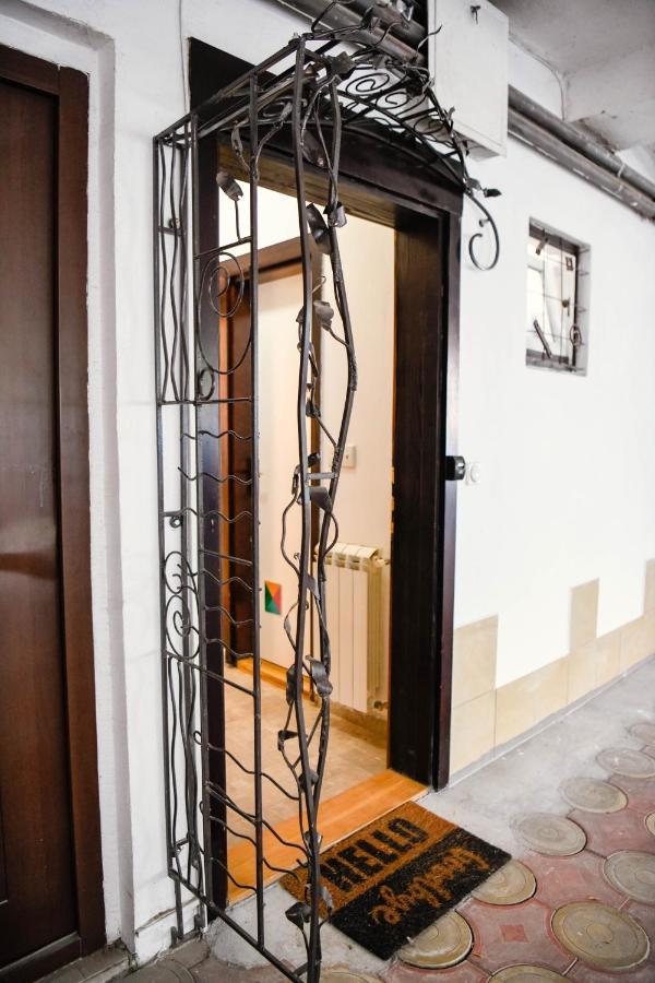 Studio5, Sa Parkingom, Centar Obrenovca Ομπρένοβατς Εξωτερικό φωτογραφία